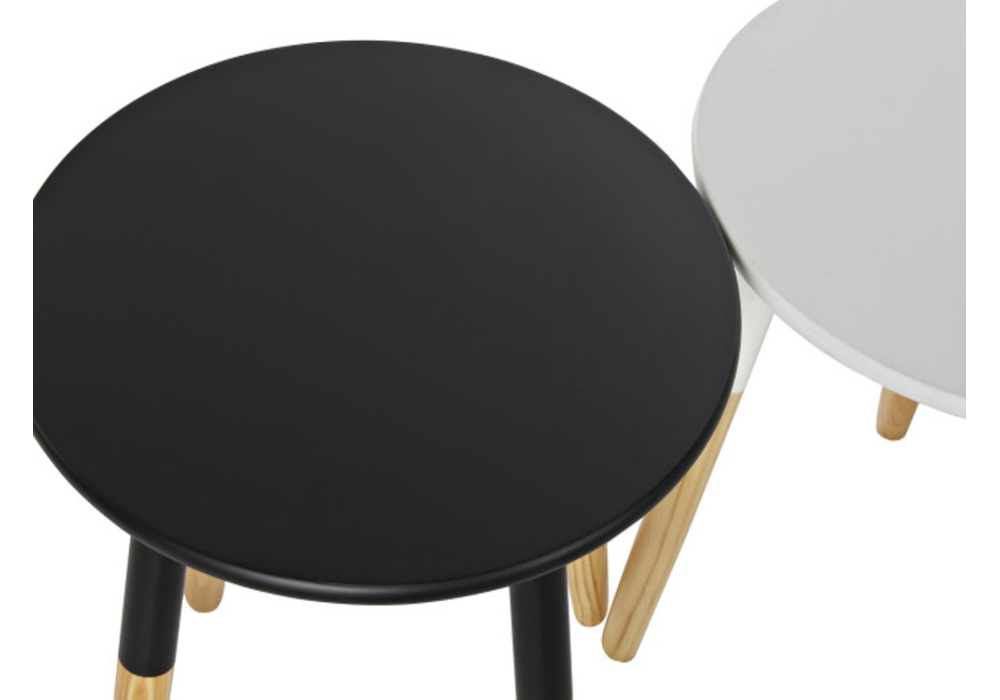 Mesa lateral de madeira TEKO