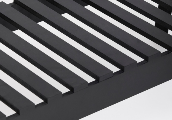 Perchero de madera LUA