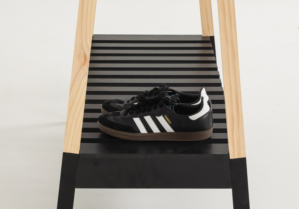 Perchero de madera LUA