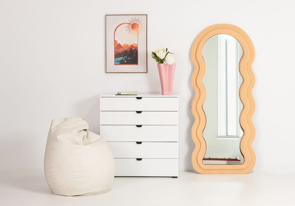 Cómoda com 5 gavetas URBANBOX