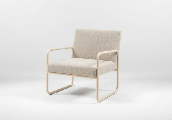 Sillón tapizado con pata metálica RILO Sillón tapizado con pata metálica RILO