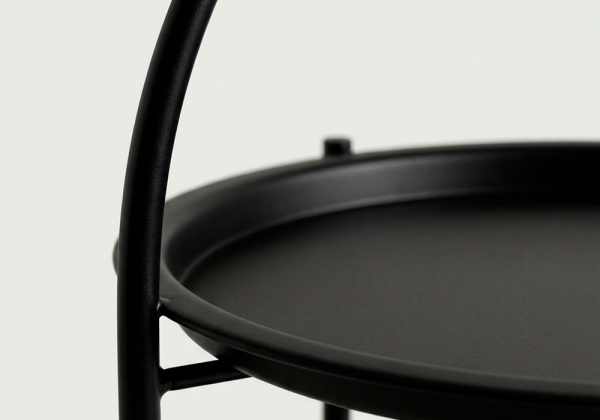 Mesa auxiliar metálica BRISA negro detalle