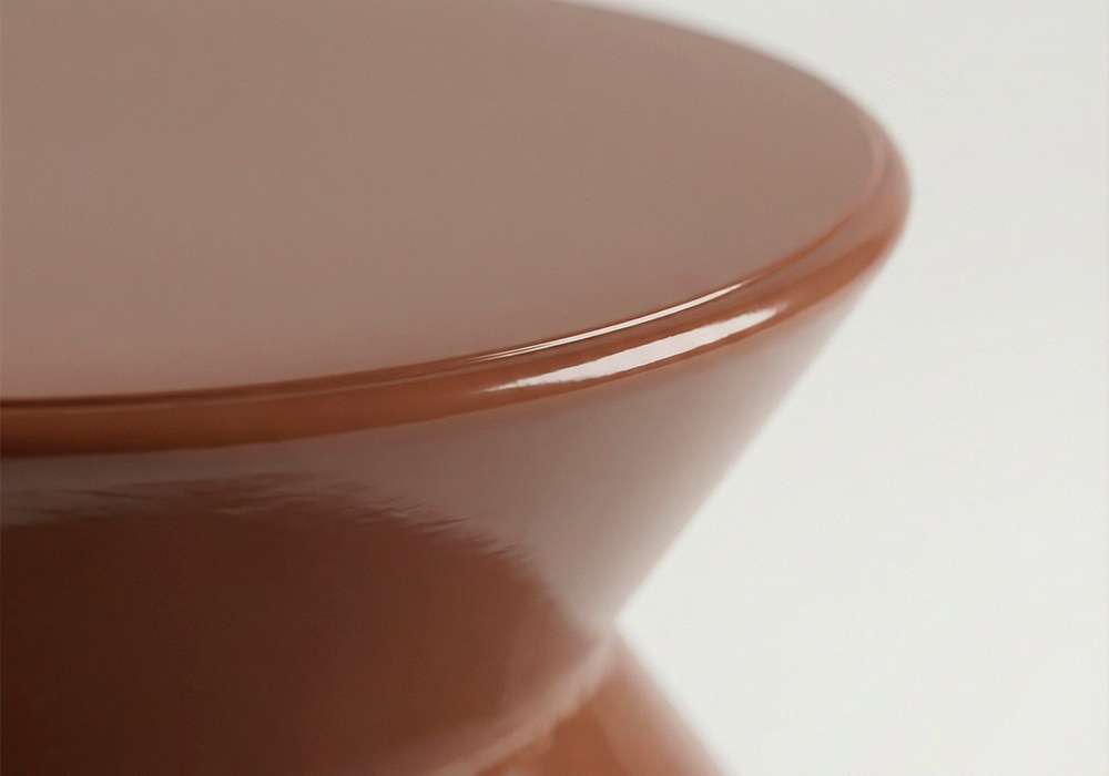 Mesa auxiliar metálica marrón POPI detalle