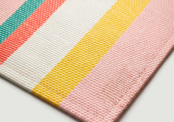 Mantel individual a rayas EDEN Rosa/Amarillo/Verde Detalle