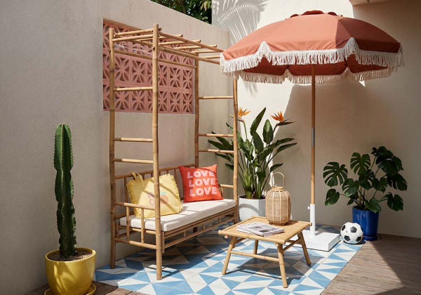Banco con pérgola de bambú SOLARA Ambiente Banco con pérgola de bambú SOLARA Ambiente