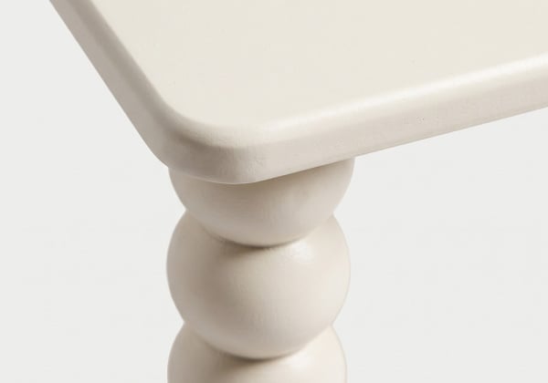 Mesa auxiliar CHAI beige detalle