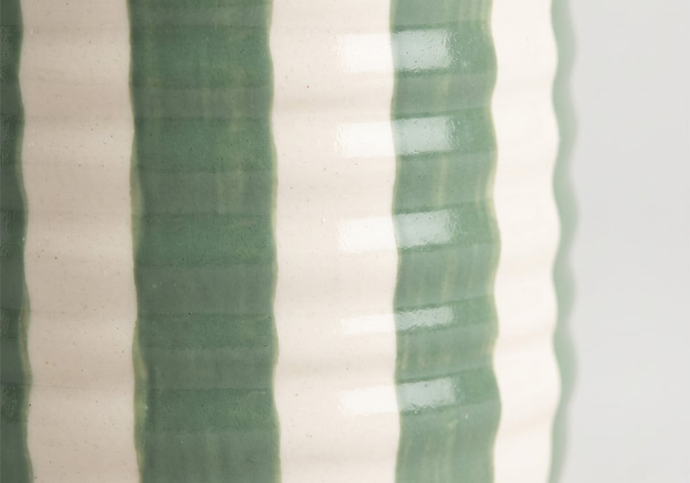Lámpara sobremesa PIPA verde detalle