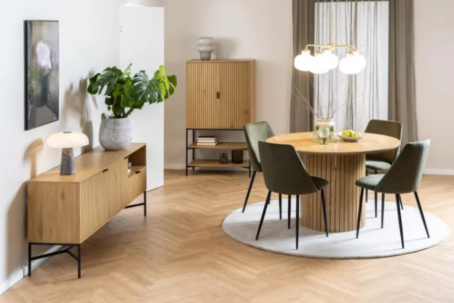 aparador 2 puertas y estantes en salón