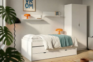 armario de dos puertas en la esquina de habitación. 