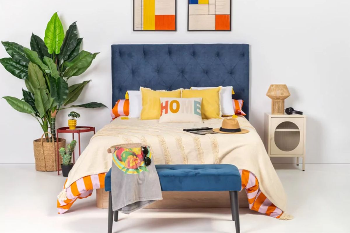 cabecero de cama tapizado capitoné azul