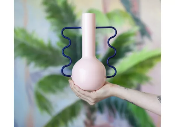 Jarrón de metal pintado FORSSA Jarrón de metal pintado FORSSA