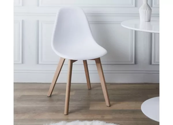 Cadeira escandinava UPPSALA