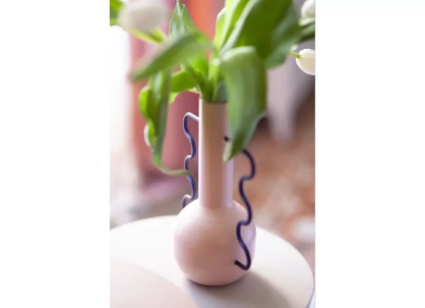 Jarrón de metal pintado FORSSA Jarrón de metal pintado FORSSA