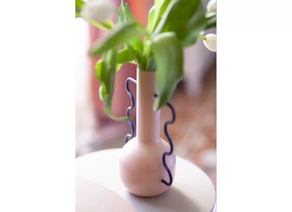 Jarrón de metal pintado FORSSA Jarrón de metal pintado FORSSA