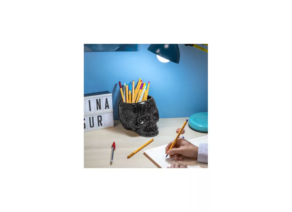 Macetero calavera estilo galaxia LUNI