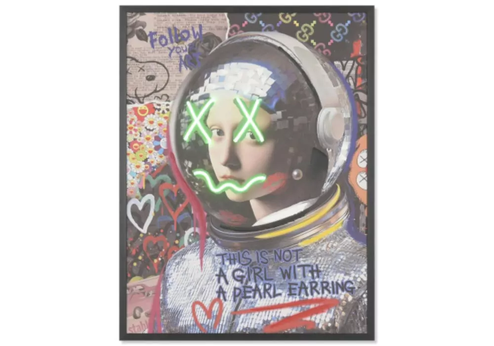 Imagem pintada à mão com LEDs de astronauta Imagem pintada à mão com LEDs de astronauta