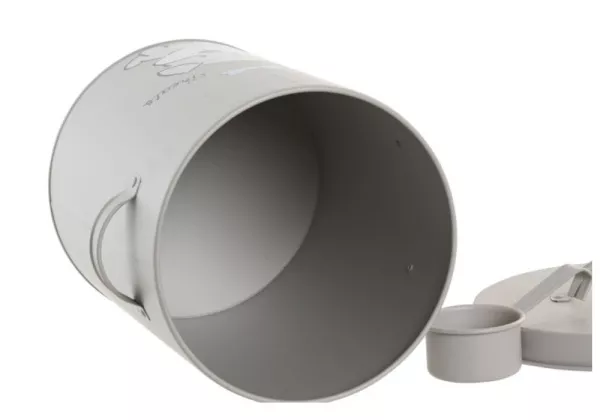 Lata metálica para comida de cão RUMI Lata metálica para comida de cão RUMI