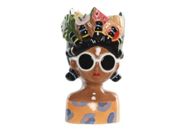 cópia do busto mais pastor de mulher tropical