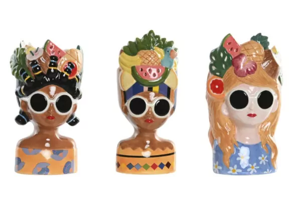 cópia do busto mais pastor de mulher tropical