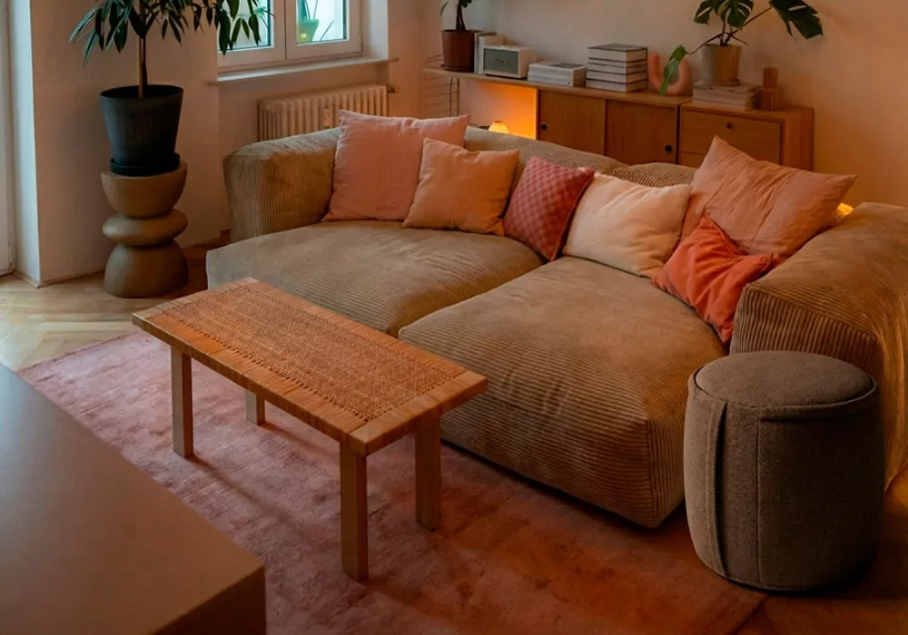 Puff con asa HELIO marron ambiente Puff con asa HELIO marron ambiente