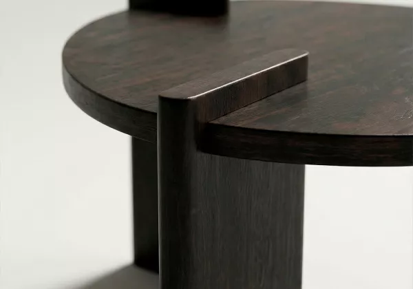 Mesa auxiliar madera mango ARISTA chocolate detalle Mesa auxiliar madera mango ARISTA chocolate detalle