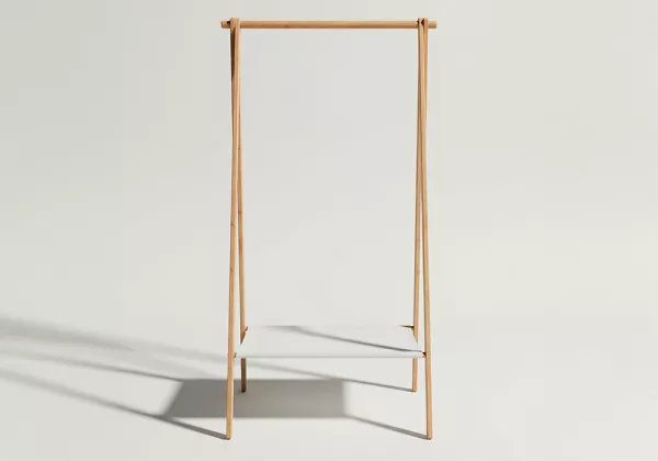 Perchero de pie de bambú BRUMA frente