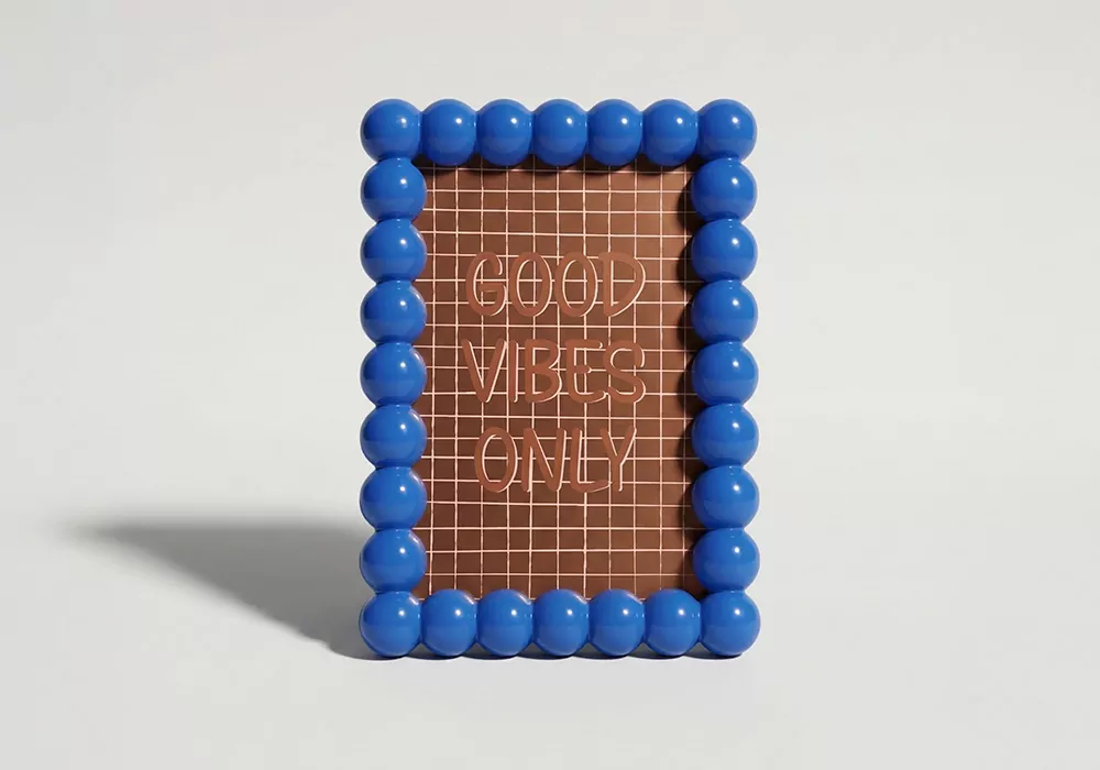 Marco rectangular burbujas AMBER frente azul