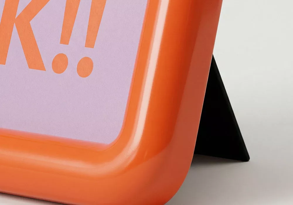 Marco con forma de arco MARINA Rojo Detalle