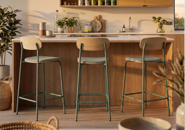 Taburete pata metálica ADRIEN ambiente aguamarina