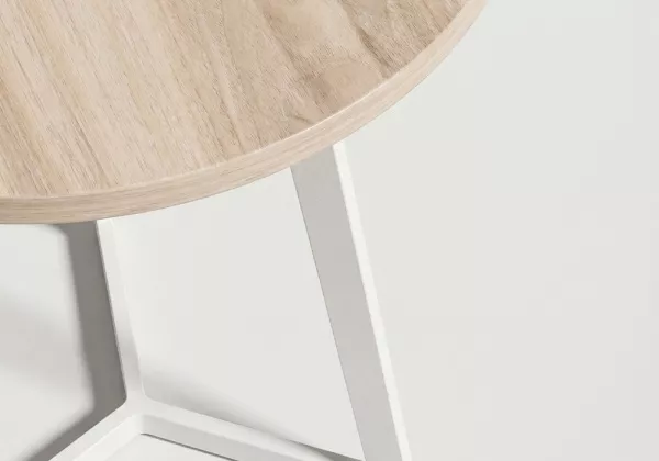 Mesa auxiliar redonda tapa madera YARA detalle