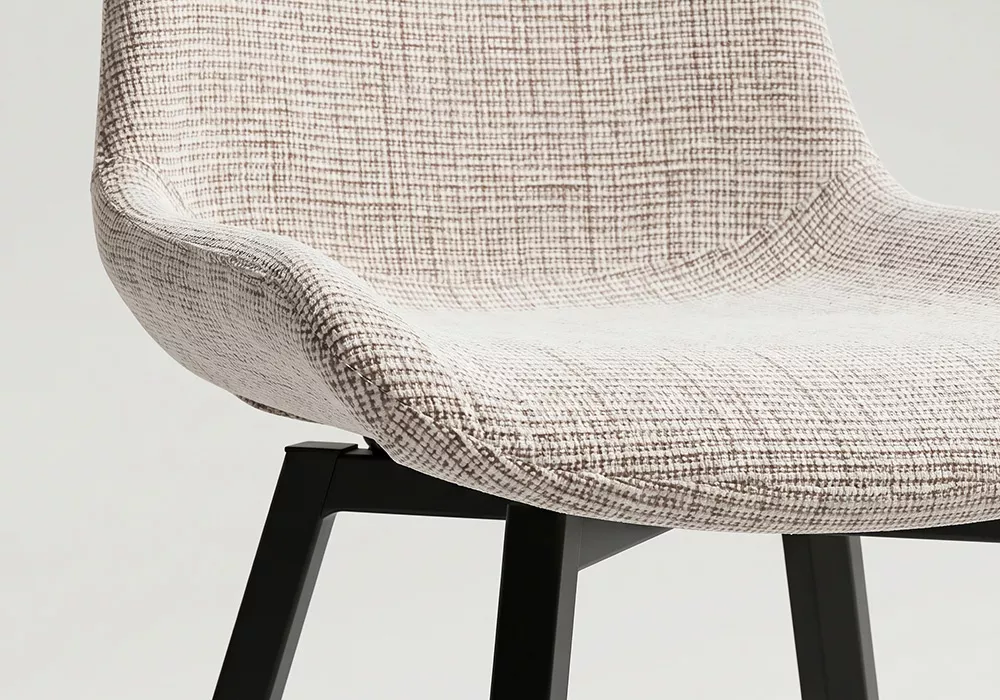 Silla giratoria LLUNA
