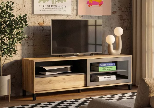 Mueble TV con puerta deslizante TRIBECA ambiente Mueble TV con puerta deslizante TRIBECA ambiente