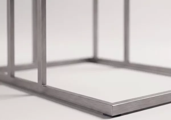 Mesa auxiliar sofá TRAZO detalle