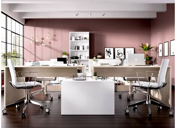 Mesa de estudio en ángulo STUART